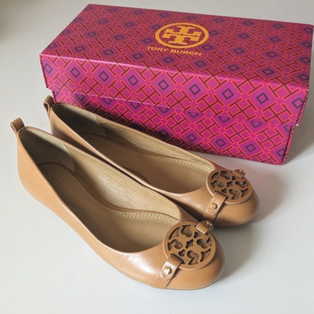 Tory Burch Gabriel Ballet Flat - Tan, Size 6.5